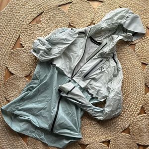 on Running Lightweight packable active jacket